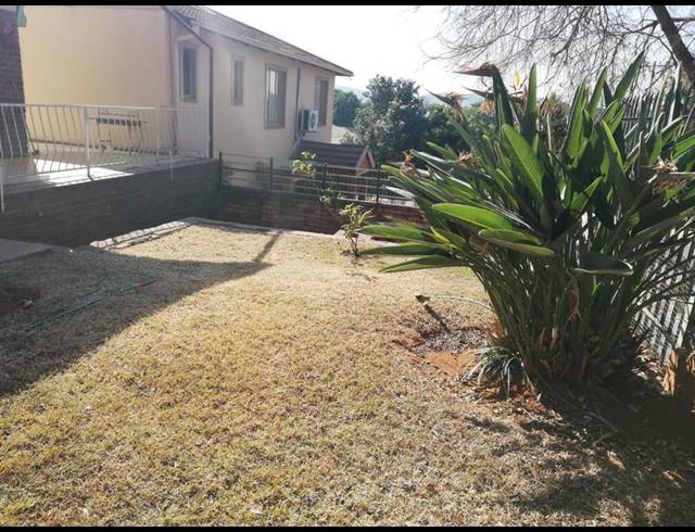 4 BEDROOM HOUSE FOR SALE IN PRETORIA GARDENS